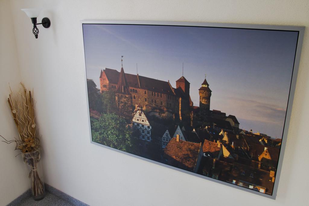 Gaestehaus Zur Kurve Zirndorf Exteriör bild